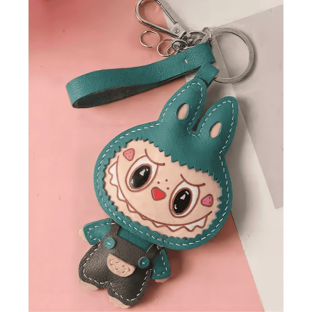 Charm Labubu em Couro